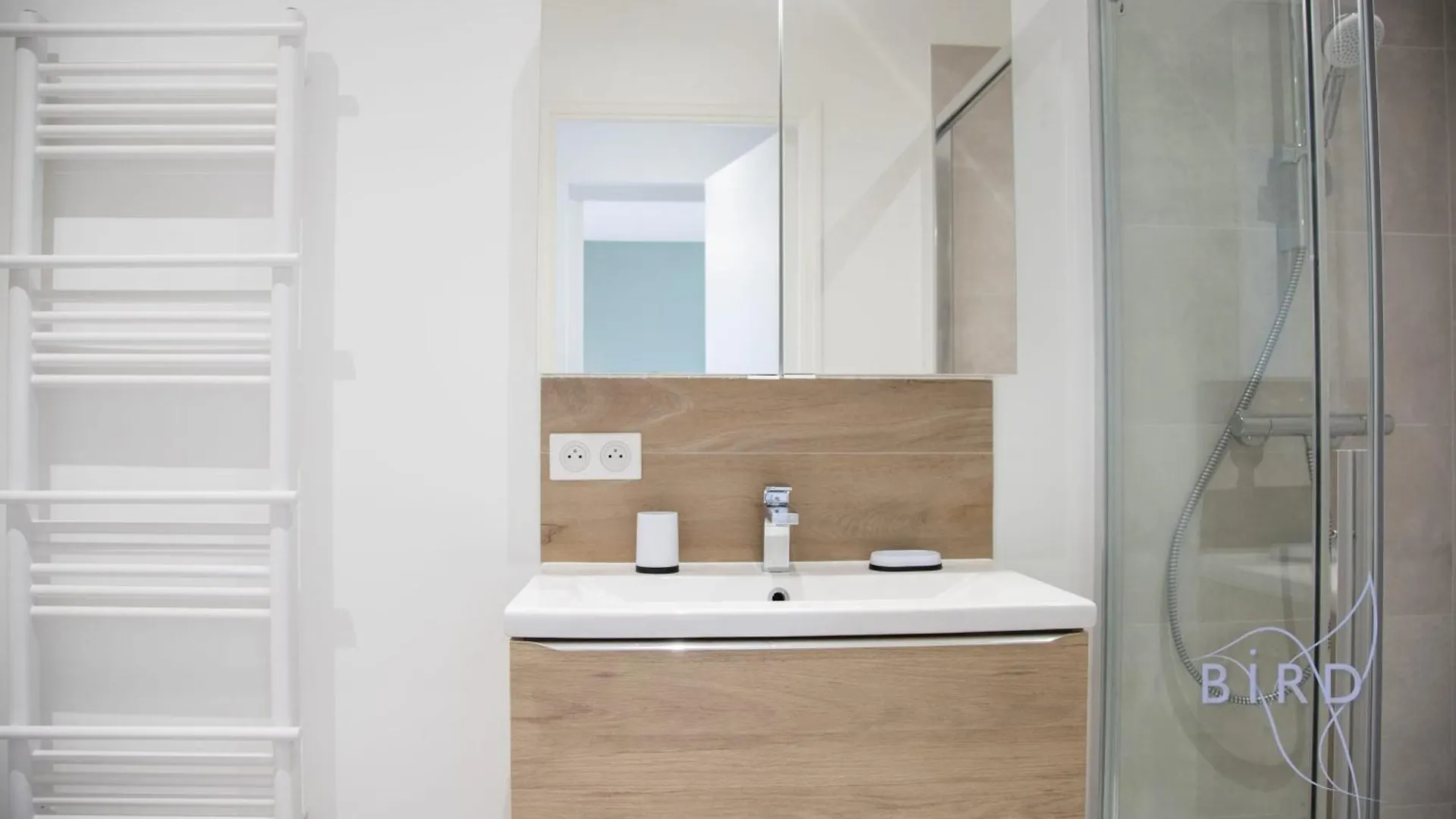 Apartment Nice Flat With Hot Pool Juan-les-Pins